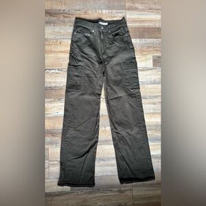 Women’s Army Green Levi High Waisted Jeans • Size 4